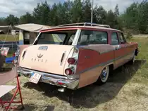 Heckansicht des Dodge Sierra Wagon von 1959 US-Fahrzeugtreffen Lichterfeld an der F60 am 12.05.2012