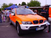 Notarztfahzeug aus dem Kreis Pinneberg. Das Fahrzeug kostet neu 100.000-120.000 Euro. Aufgenommen in Elmshorn am 25.05.08