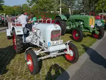 Eicher Diesel, dahinter ein Schl�ter. Treckertreff Grefrath, 25.9.11