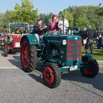 Hanomag R28, gebaut 1951-1953, 28 PS, 2800 ccm, 4 Zylinder Diesel, 25 km/h. Treckertreff Grefrath, 25.9.11 