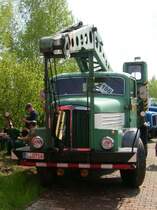 H6 mit seltenen Kranaufbau beim 11.Nutzfahrzeugtreffen in Werdau