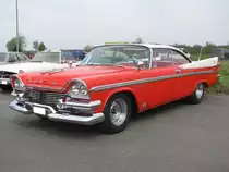 Limousine DOGDE Coronet, Baujahr 1958, aus dem Landkreis Stormarn beim Oldtimer-Treffen in L�beck-Blankensee, L�beck [30.04.2012]
