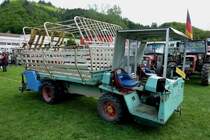 Lely-Dechtentreiter LT3, Ladewagen fr Stroh, Heu und Grnschnitt, Baujahr 1970, Oldtimerausstellung Hausen im Wiesental, Mai 2012
