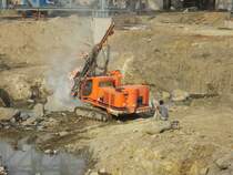 TAMROCK  ROCK PILOT 800  bei der Arbeit (Indien 2012)