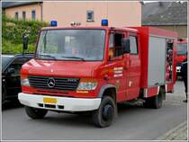 M-B 612 D der Feuerwehr aus Eschweiler, aufgenommen whrend einer Uebung am 09.06.2012.