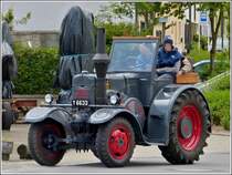 Dieser schn restaurierte Lanz Bulldog Typ D9506, 45PS, Bj 1937, 10332 ccm, fuhr mir am 09.06.2012 vor die Linse.