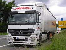 Juni 2012 /  Mercedes Actros 1846 am Stadtrand von Ldenscheid -