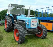 Eicher steht bei der Oldtimerausstellung in Ebersburg, Juni 2012