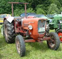 Gldner Toledo steht bei der Oldtimerausstellung in Ebersburg, Juni 2012