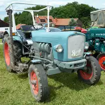 Eicher steht bei der Oldtimerausstellung in Ebersburg, Juni 2012 