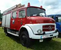 MB 1113 als ehem. Feuerl�schfahrzeug der Feuerwehr Tann, gesehen bei der Oldtimerausstellung in Ebersburg, Juni 2012 