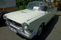 Borgward P100, Baujahr 1960, 6-Zyl.-Motor mit 2300ccm und 100PS, Oldtimertreffen Duderstadt, Mai 2012