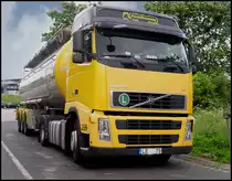 Juni 2012 / ein VOLVO FH 400, hier in der Ausf�hrung als Tanksattel f�r fl�ssige Lebensmittel... 