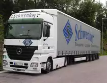 Juni 2012 / f�r das Logistic-Unternehmen Schwenker f�hrt der Mercedes Actros 1846 -angetroffen im M�rkischen Kreis...