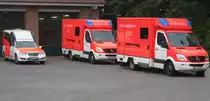 Rettungswagen (RTW) des kommunalen Rettungsdienstes im Landkreis Kleve, stationiert auf der Rettungswache Geldern.

Fahrgestell: Mercedes-Benz Sprinter xxx CDI (NCV 3)
Aufbau: Fahrtec	

Krankentransportwagen KTW des Rettungsdienste des Kreis Kleve.

Eingesetzt von der RW Geldern.

Fahrgestell: Mercedes-Benz E 220 CDI

Aufbau: Binz
Die Fahrzeuge sind am 6.10.11 in Geldern aufgenommen worden