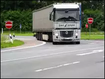 Juni 2012/ Renault - Magnum Sattelzug unterwegs f�r Spedition Johann...