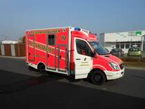 Rettungswagen (RTW) der Freiwilligen Feuerwehr der Stadt Kempen. Technische Daten: Mercedes-Benz Sprinter 519 CDi Ausbau durch die Firma GSF Automatikgetriebe Der RTW ist am 16.5.12 in Kempen bei der Rettungswache aufgenommen worden