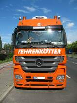 Frontansicht eines MB Actros 2544 der Spedition Fehrenktter am 01.07.2012 in Berlin