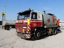SCANIA-113 360 mit Aufbau zum Transport von Flssigasphalt; 120628