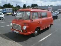 Barkas B1000 am 02.Juli 2012 auf dem Parkplatz von einem Supermarkt in Bergen/Rgen.