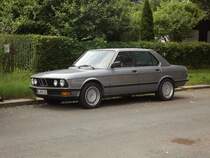 Älterer 5er BMW am 02.07.2012 in der Ebersdorfer Straße von Chemnitz.