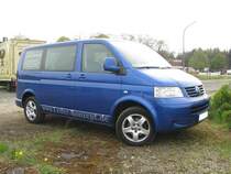 Kleinbus VW T 5  Caravelle  aus der Hansestadt Lbeck beim Oldtimer-Treffen in Lbeck-Blankensee, Lbeck [30.04.2012]