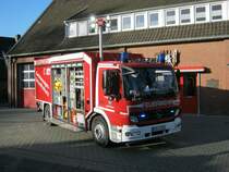 Gertewagen-Gefahrgut/ Umweltschutz (GW-G/U) der freiwilligen Feuerwehr Nettetal Lschzug Breyell Fahrgestell: Mercedes-Benz Atego 1226 F Aufbau: Gimaex-Schmitz Baujahr: 2009 Der GW-G ist bei einen Foto Termin am Nettetaler Gertehaus Breyell am 14.1.12 von mir aufgenommen worden