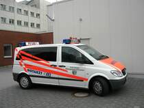 Notarztwagen (NEF) des kommunalen Rettungsdienstes aus dem Kreis Viersen, stationiert auf der Rettungswache Schwalmtal Technische Daten: Mercedes-Benz Vito 120 CDi Ausbau durch die Firma Baumeister & Trabandt Das NEF wird mittlerweile von der neugebauten Rettungswache in Niederkrchten-Heyen eingesetzt Das NEF ist am 29.7.11 in Nettetal Fotografiert worden