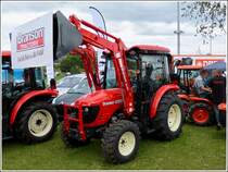 Kleiner Traktor Branson 5220 CX war am 01.07.2012 ebenfals in Ettelbrck zu sehen.