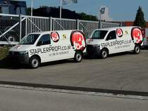 VW-T5 bon Staplerprofi stehen im Doppelpack bereit; 120704