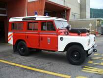 Feuerwehr Nidau Ipsach - Land - Rover  BE 387816 in Nidau u Besuch vor dem Feuerwehrdepot am 31.05.2008