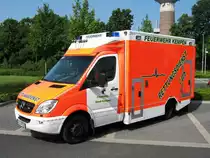 
Beschreibung	
Rettungswagen (RTW) der Freiwilligen Feuerwehr der Stadt Kempen.

Technische Daten:

Mercedes-Benz Sprinter 518 CDi
Ausbau durch die Firma GSF

Der RTW ist ersetzt worden durch ein neues Mercedes-Benz Fahrgestell und ist am 21.5.11 in Kempen bei einem Fototermin aufgenommen worden