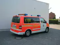 Notarzteinsatzfahrzeug der Freiwilligen Feuerwehr Viersen.

Das Fahrzeug wird von der haupamtlichen Wachbereitschaft besetzt.

Fahrgestell:
Volkswagen Transporter T5 TDI 

Ausbau:
Volkswagen Nutzfahrzeuge

Der NEF wurde am 9.3.11 in Nettetal aufgenommem und ist durch ein neues NEF im M�rz 2013 ersetzt worden