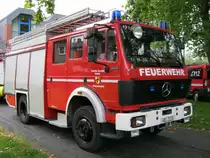 	
L�schgruppenfahrzeug (LF 16/12) der Freiwilligen Feuerwehr Grefrath, L�schzug Grefrath

Technische Daten:

Mercedes-Benz 1222 AF

Aufbau durch die Firma Schlingmann

Der LF ist am 9.11 in Grefrath aufgenommen worden

