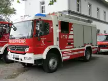 Hilfeleistungsl�schfahrzeug (HLF 20/20) der Freilligen Feuerwehr Grefrath, L�schzug Oedt.

Technische Daten:

Mercedes-Benz Atego 1529 AF

Aufbau durch die Firma Rosenbauer 

 Das HLF ist am 22.7.11 in Grefrath w�rend einer Fahrzeug�bergabe in Grefrath aufgenommen worden