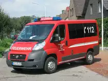 Mannschaftstransportwagen (MTW) der Freiwilligen Feuerwehr Grefrath, L�schgruppe Vinkrath. Technische Daten: Fiat Ducato 120 multijet Ausbau durch die Firma P�tting Der MTF ist beim Fototermin am 4.9.11 in Vinkrath aufgenommen worden
