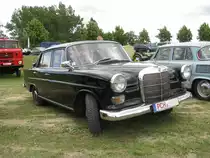 Limousine MB 200 D aus dem Landkreis Parchim beim Oldtimertreffen in Gnoien 25.06.2011