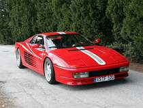 Ferrari Testarossa im Chianti (Toskana, Italien) am 4.11.2007.