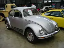 VW Typ 1 Silver Bug von 1981. Der Silver Bug war ein Sondermodell zur Produktion des 20 Millionsten K�fer. Von diesem in diamantsilbermetallic (Farbcode 97A) lackierten 1200´er K�fer wurden 3.700 Exemplare produziert. Als besonderes Highlight war das Sondermodell mit einem Radio und einer heizbaren Heckscheibe ausgestattet. Classic Remise D�sseldorf am 14.07.2012.