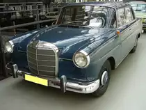 Mercedes Benz W110 190. 1961 - 1965. Die kleine Heckflosse erschien 1961 und war mit einem 1.897 cm� 4-Zylinderreihenbenzinmotor oder einem 1.988 cm� 4-Zylinderreihendieselmotor lieferbar. 1965 erhielt die W110 Baureihe ein Facelift, mit dem das Modell bis 1968 weiter gebaut wurde. Der abgelichtete W110 ist ein S�dfrankreichimport aus dem Department Marne/Champagne. Classic Remise D�sseldorf am 14.07.2012.