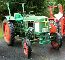 Deutz steht bei der Oldtimerausstellung in Burghaun-Steinbach, Juli 2012