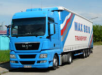 MAN TGX 18.480 von  Max Seis  abgestellt in einem Industriegebiet in Dinkelsb�hl, 17.05.2012