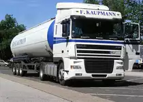 Juli 2012 / DAF XF 105.460  - ein Tanksattelzug von Kaupmann- Transporte auf dem Rastplatz Sauerland..