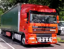 30.7.12 / auf dem Rastplatz Sauerland hat der DAF XF 105.460 seine Fahrt erst mal
unterbrochen..