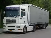 MAN TGA 18.530 vom  Saba Road Cargo  aus Griechenland auf der Rastanlage Frankenh�he, 27.05.2012