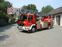DLK 23/12 des Lschzug Dlken der Feuerwehr Viersen
MAN 14.264 Silent, Aufbau Magirus Bj. 1998


Bei einem Fototermin ist die DLK ist am 27.7.12 in Viersen aufgenommen worden
