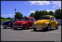 Scheinbar waren die Kferfahrer(-innen) noch voll im EM-Fieber, denn am 8. Juli 2012 standen diese  Deutschlandkfer  genau aufgehreiht in der richtigen Farbkomposition beim Kfertreffen an der Steintirbne in Nrnberg. 