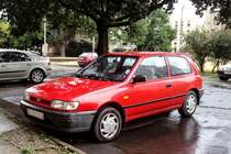 Nissan Sunny, hier als Dreitrer (fotografiert am 24.07.2012.).