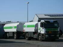 Dieser Mercedes Tankhngerzug hatte,am 03.August 2012,in Bergen/Rgen schon Feierabend.