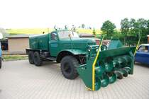 Die Schneefr�se des G�terkraftverkehr Kretscham-Rothensehma, Cranzahl 01.06.08